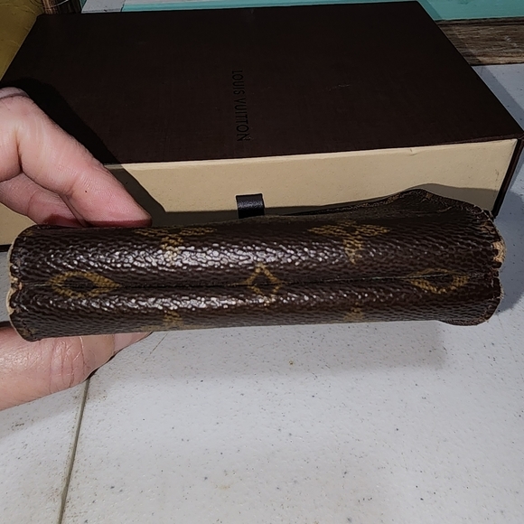 Guc Louis vuitton elise wallet used with flaws vintage monogram see pics - Picture 3 of 12
